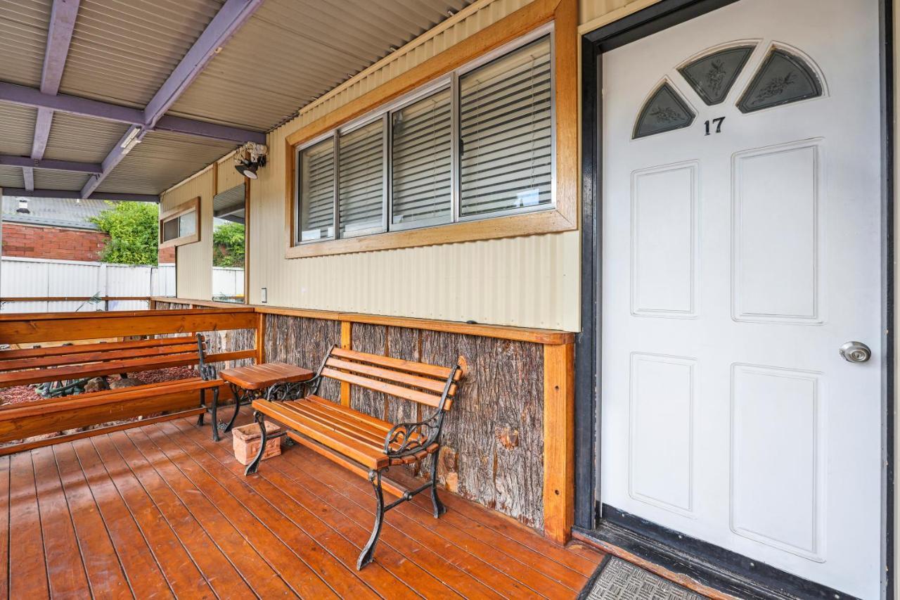 Tamworth Lodge Motel Exteriör bild