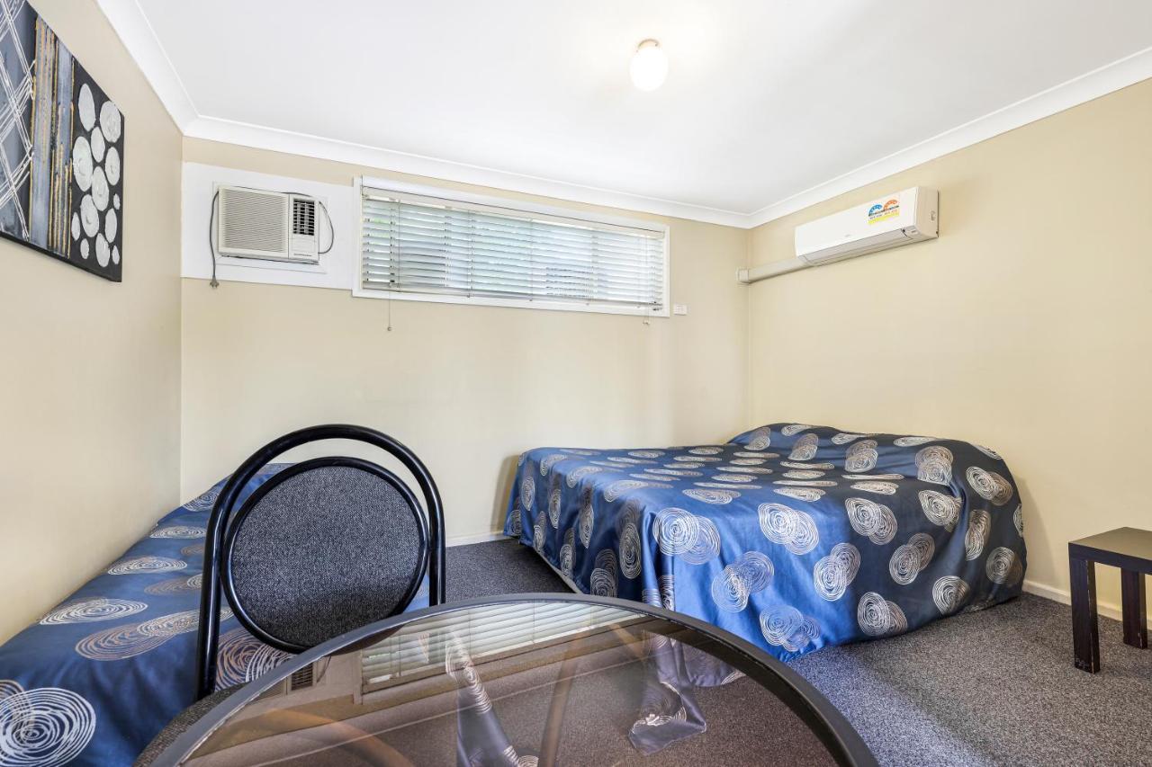 Tamworth Lodge Motel Exteriör bild
