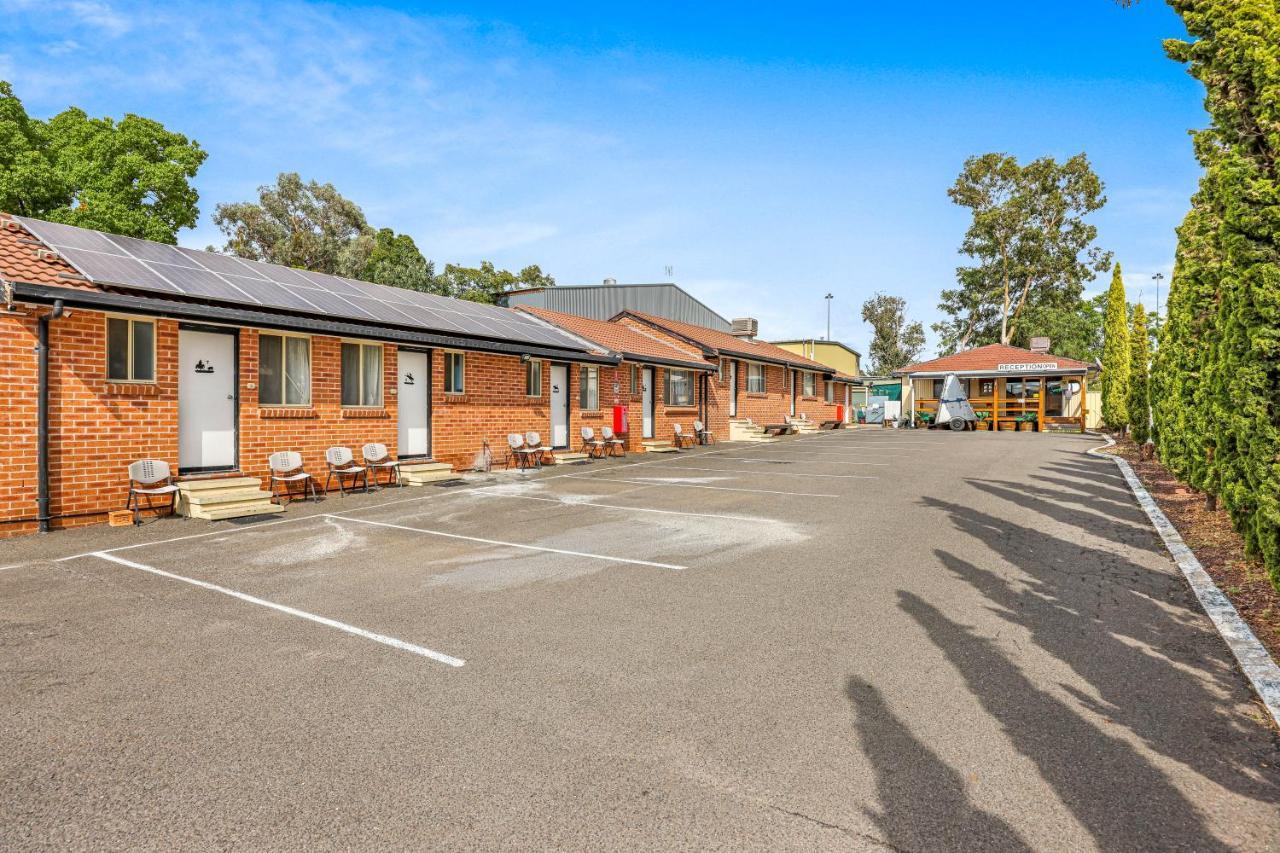 Tamworth Lodge Motel Exteriör bild